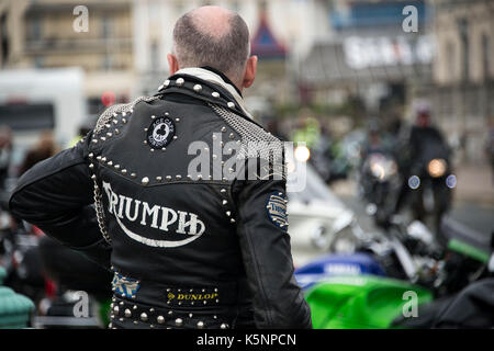 Brighton, Regno Unito. 10 settembre, 2017. ace cafe reunion 2017 brighton burn-up, migliaia di ciclisti scese sulla città di Brighton e convergenti nella unità di Madera per l annuale Raduno motociclistico. credito terry applin/alamy live news Foto Stock