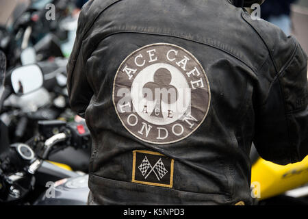 Brighton, Regno Unito. 10 settembre, 2017. ace cafe reunion 2017 brighton burn-up, migliaia di ciclisti scese sulla città di Brighton e convergenti nella unità di Madera per l annuale Raduno motociclistico. credito terry applin/alamy live news Foto Stock