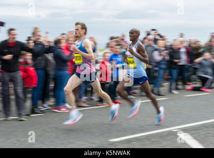 South Shields,County Durham, Inghilterra. 10 settembre 2017. Sir Mo Farah vince il Grande Nord eseguito da Newcastle a South Shields. Alan Beastall / Alamy Live News Foto Stock