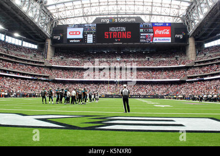 Houston, Texas, Stati Uniti d'America. Decimo Sep, 2017. Una vista generale di NRG stadium durante il primo trimestre di NFL stagione regolare il gioco tra la Houston Texans e Jacksonville Jaguars a Houston, TX il 10 settembre 2017. Credito: Erik Williams/ZUMA filo/Alamy Live News Foto Stock