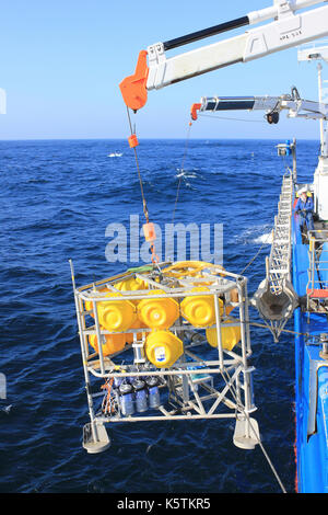 La distribuzione di un lander ALBEX che può scendere al fondo marino con apparecchiature per misurare la direzione corrente e la velocità, ossigeno disciolto, ecc. Foto Stock
