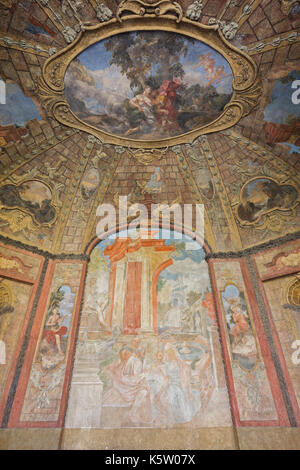 All'interno del splendidamente dipinte e decorate sala terrena al giardino vrtba (vrtbovská zahrada), a Praga, Repubblica ceca. Foto Stock