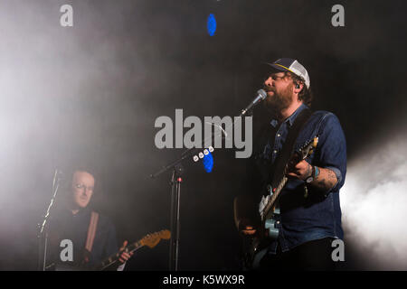 Thornhill, Scotland, Regno Unito - 1 settembre 2017: scott hutchison di scottish indie rock band di coniglio spaventato giorno del rivestimento del padiglione 1 di campi elettrici festiva Foto Stock