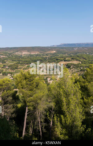 La Sainte Baume vue du Borgo Medioevale du Castellet Var Francia Foto Stock