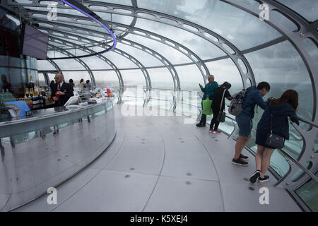 British Airways i360 162 metri di torre di osservazione sul lungomare di Brighton Foto Stock