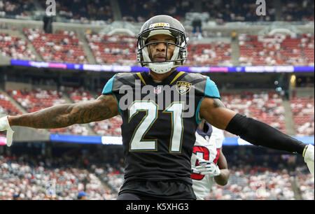 Houston, TX, Stati Uniti d'America. Decimo Sep, 2017. Jacksonville Jaguars cornerback A.J. Bouye (21) segnali dopo la difesa di un passaggio nel quarto trimestre durante il gioco di NFL tra Jacksonville Jaguars e Houston Texans al NRG Stadium di Houston, TX. Il Jacksonville Jaguars sconfitto Houston Texans 29-7. John Glaser/CSM/Alamy Live News Foto Stock