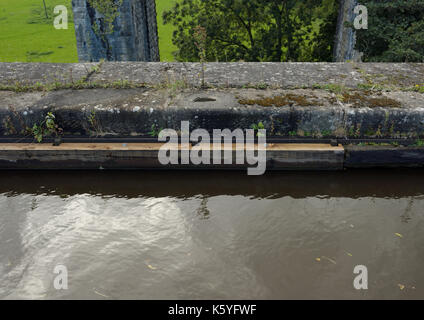 Chirk acquedotto parafanghi in legno nel galles del Nord regno unito Foto Stock