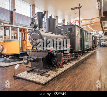 Antica locomotiva della Tesla museum di Zagabria. Foto Stock