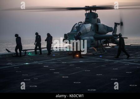 AH-1Z Viper decollo Foto Stock