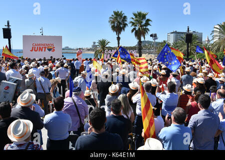 Barcellona, Spagna. Undicesimo Sep, 2017. Una vista generale del presidente dell'Ciutadans gruppo politico Alberto Rivera che parla alla folla durante una riunione del Ciutadans gruppo politico per la giornata nazionale della Catalogna. In Settembre 11, 2017 a Barcellona, Spagna. Credito: SOPA Immagini limitata/Alamy Live News Foto Stock