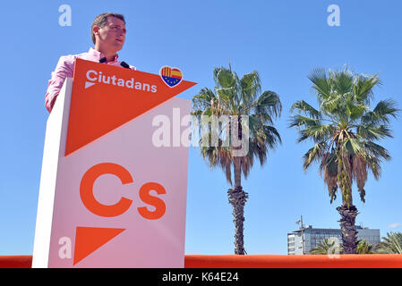 Barcellona, Spagna. Undicesimo Sep, 2017. Il presidente dell'Ciutadans gruppo politico Alberto Rivera parla durante una riunione della Ciutadans gruppo politico per la giornata nazionale della Catalogna. In Settembre 11, 2017 a Barcellona, Spagna. Credito: SOPA Immagini limitata/Alamy Live News Foto Stock