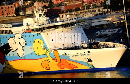 Civitavecchia, Italia. 18 luglio, 2017. ferry boat 'Moby tommy' al Porto di Civitavecchia (Italia), 18 luglio 2017. | Utilizzo di credito in tutto il mondo: dpa/alamy live news Foto Stock