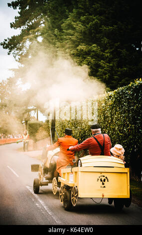 Cookham, UK. Decimo Sep, 2017. partecipante nel XI gravità grand prix che ha avuto luogo a cookham, berkshire, Regno Unito al decimo mese di settembre 2017. I fondi raccolti dalla carità evento karting è andato a valle del Tamigi Air Ambulance. Credito: worsfold/alamy live news Foto Stock