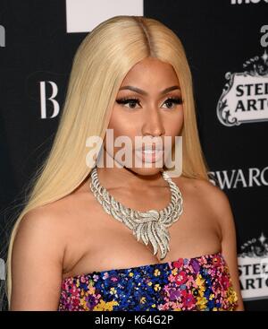 New york, ny, Stati Uniti d'America. 8 Sep, 2017. nicki minaj presso gli arrivi di Harper's Bazaar: icone portfolio launch party, il plaza hotel di new york, ny, 8 settembre 2017. Credito: eli winston/everett raccolta/alamy live news Foto Stock