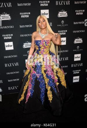 New york, ny, Stati Uniti d'America. 8 Sep, 2017. nicki minaj presso gli arrivi di Harper's Bazaar: icone portfolio launch party, il plaza hotel di new york, ny, 8 settembre 2017. Credito: eli winston/everett raccolta/alamy live news Foto Stock