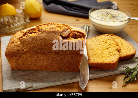 Limone focaccia alla lavanda Foto Stock