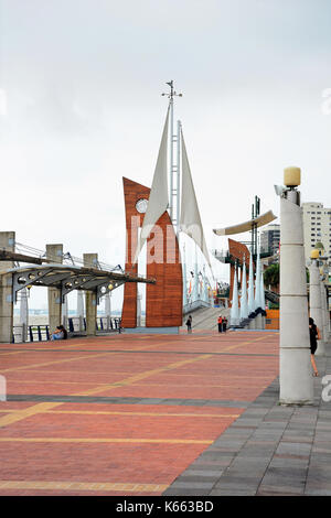 Guayaquil, Ecuador - 15 febbraio 2017: Guayaquil Malecon 2000. Malecon 2000 è il nome dato al lungomare che si affaccia sul fiume Guayas Foto Stock