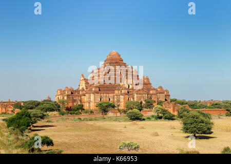 Bagan, dhammayangyi pahto - visibile da tutte le parti di Bagan, questo imponente Murata 12esimo secolo tempio, Myanmar (Birmania), Foto Stock