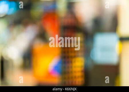 Abstract sfondo sfocato con bokeh - Animazione per bambini su un centro commerciale per lo shopping in Lituania. Foto Stock