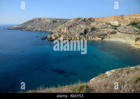 Fomm ir-rih Bay, a malta, dal di sopra, vicino alla fine della giornata Foto Stock