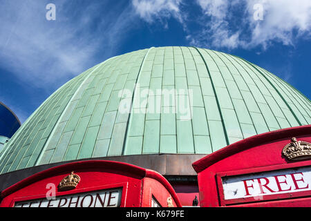 La cupola della ex e ormai defunta London Planetarium su Marylebone Road, London, Regno Unito Foto Stock