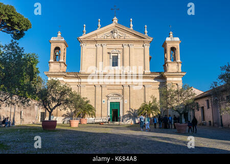 Basilica di Santa Anastasia al Palatino in Piazza di Sant'Anastasia, Roma, Lazio, Italia, Europa. Foto Stock