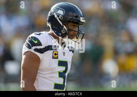 Green Bay, WI, Stati Uniti d'America. Decimo Sep, 2017. Seattle Seahawks quarterback Russell Wilson #3 durante la NFL partita di calcio tra i Seattle Seahawks e il Green Bay Packers al Lambeau Field di Green Bay, WI. Green Bay sconfitto Seattle 17-9. John Fisher/CSM/Alamy Live News Foto Stock