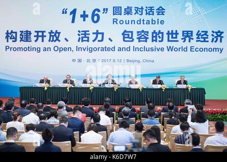 (170912) -- pechino, sept. 12, 2017 (Xinhua) -- la Cina del premier li keqiang e i capi dei maggiori istituzioni economiche internazionali partecipare ad una conferenza stampa congiunta dopo il '1 6 " tavola rotonda a Pechino Capitale della Cina, sept. 12, 2017. li, insieme con il gruppo della Banca Mondiale (WBG) presidente jim yong Kim, il Fondo monetario internazionale (FMI) direttore Christine Lagarde, Organizzazione mondiale del commercio (OMC) Direttore Generale Roberto azevedo, Organizzazione internazionale del lavoro (OIL) Direttore generale guy ryder, organizzazione per la cooperazione e lo sviluppo economico (OCSE) segretario generale angelo gurr Foto Stock