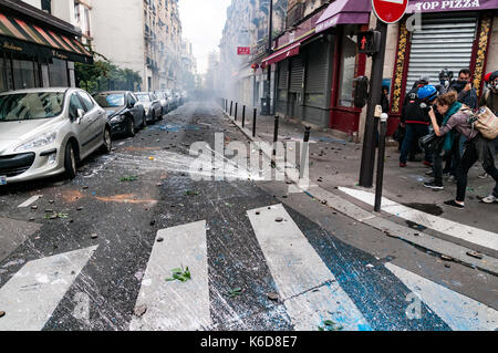 Parigi, Francia. Xii Sep, 2017. dimostrazione contro la riforma del codice del lavoro del governo macron a Parigi in Francia il 12 settembre 2017 credit: francois pauletto/alamy live news Foto Stock