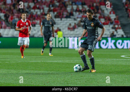 Lisbona, Portogallo. Xii Sep, 2017. 12 settembre 2017. Lisbona, Portogallo. cska il centrocampista dalla Russia alan dzagoev (10) durante il gioco del primo round della UEFA Champions League gruppo a, SL Benfica v CSKA Mosca credito: Alexandre de Sousa/alamy live news Foto Stock