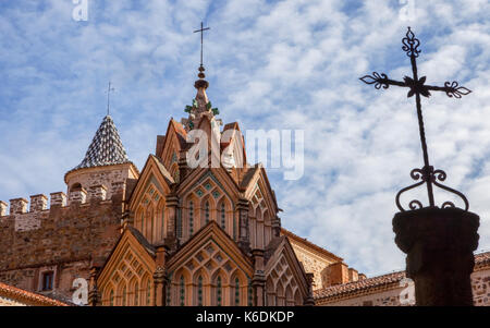 Croci mudejar chiostro del monastero di Guadalupe, caceres, Estremadura, Spagna Foto Stock