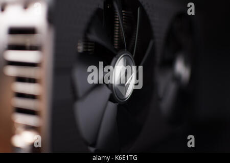 Ethereum coin cryptocurrency digitale mining rig farm utilizzando le schede grafiche Foto Stock