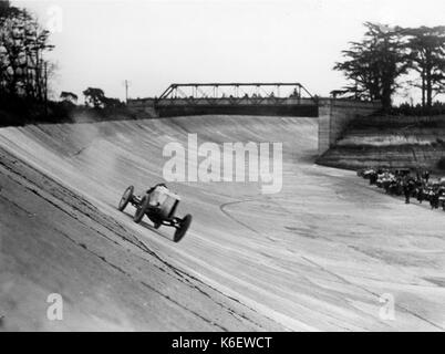 Percy lambert nel 25hp-50hp talbot rottura speciali velocità record a brooklands 1913 Foto Stock