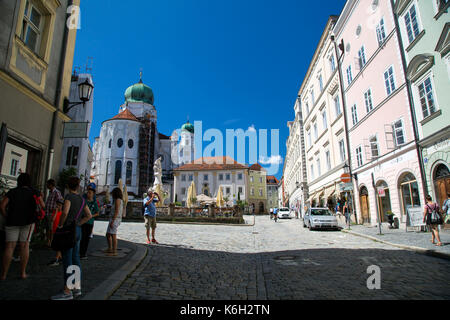 La piazza del mercato di Passau, Baviera, Germania. Foto Stock