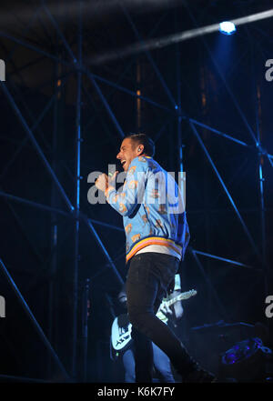 Vicenza, vi, Italia - 5 settembre 2017: concerto dal vivo di gabbani francesco un italiano cantautore e musicista Foto Stock