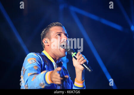 Vicenza, vi, Italia - 5 settembre 2017: concerto dal vivo di gabbani francesco un italiano cantautore e musicista Foto Stock