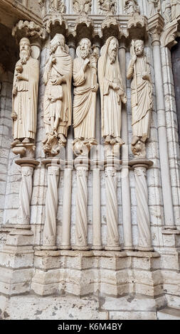 Chartres portale nord baia centrale parte sinistra Foto Stock