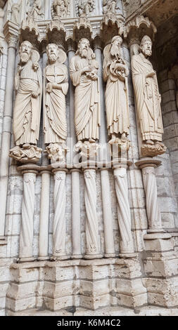 Chartres portale nord baia centrale parte destra Foto Stock
