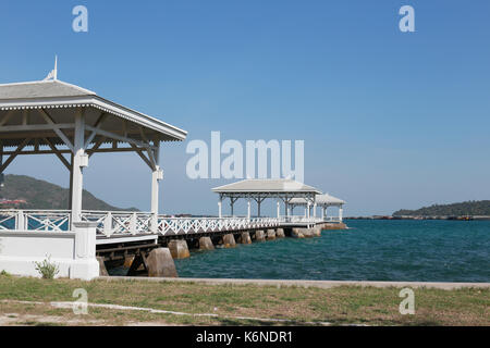 Ponte asadang di Koh Si Chang luoghi importanti e popolari destinazioni turistiche in chonburi provincia,della Thailandia. Foto Stock