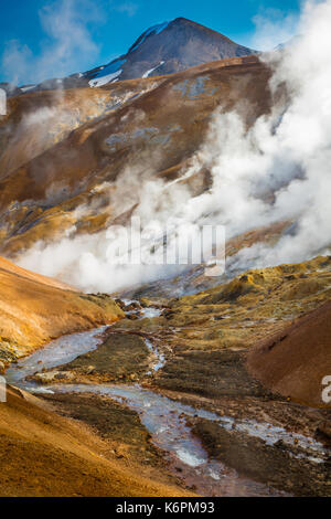 Kerlingarfjöll è un 1,477 m (4,846 ft)) alta gamma della montagna in Islanda situato nelle Highlands di Islanda vicino la Kjölur highland road. Foto Stock