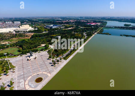 Zibo. Xiii Sep, 2017. Foto aeree prese su sept. 13, 2017 mostra una vista di linzi distretto, zibo città della Cina dell'est della provincia di Shandong. linzi utilizzato per essere la capitale dello stato di qi (479 ad-502 ad). Credito: guo xulei/xinhua/alamy live news Foto Stock