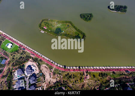 Zibo. Xiii Sep, 2017. Foto aeree prese su sept. 13, 2017 mostra una vista di linzi distretto, zibo città della Cina dell'est della provincia di Shandong. linzi utilizzato per essere la capitale dello stato di qi (479 ad-502 ad). Credito: guo xulei/xinhua/alamy live news Foto Stock