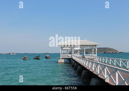 Ponte asadang di Koh Si Chang luoghi importanti e popolari destinazioni turistiche in chonburi provincia,della Thailandia. Foto Stock