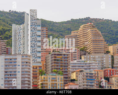 Una foto dei molti edifici residenziali di Monaco. Foto Stock