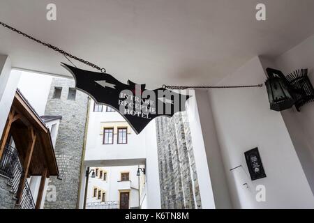 La Romania, Transilvania, Tihuta Pass, Hotel Castel Dracula, interno, bat arte Foto Stock