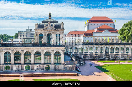 In Germania, in Sassonia, Dresda, vista del Padiglione di porcellana presso la Dresdner Zwinger Palace Foto Stock
