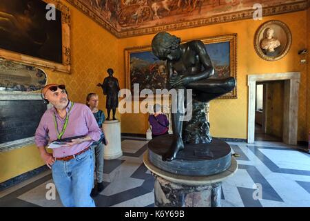 Italia Lazio Roma centro storico sono classificati come patrimonio mondiale dall' UNESCO, Capitol musei, Musei Capitolini, ragazzo con thorn statua anche chiamato lo Spinario Foto Stock