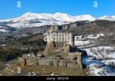 Francia, Puy de Dome, matural Parco Regionale dei Vulcani della Auvergne in background (vista aerea) Foto Stock