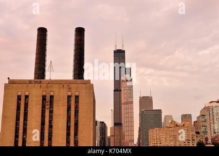 Le strutture che aiutano a definire Chicago sud dell'area del circuito. Chicago, Illinois, Stati Uniti d'America. Foto Stock