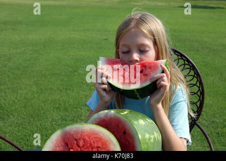 I bambini amano i cocomeri! Foto Stock